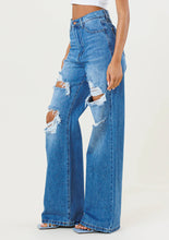 Load image into Gallery viewer, Go to jeans
