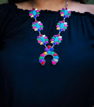 Load image into Gallery viewer, Danielle Squash Blossom
