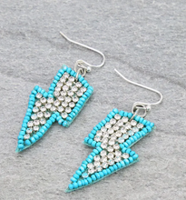 Load image into Gallery viewer, Turquoise seedbead earrings

