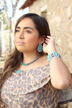 Load image into Gallery viewer, Danielle Studs
